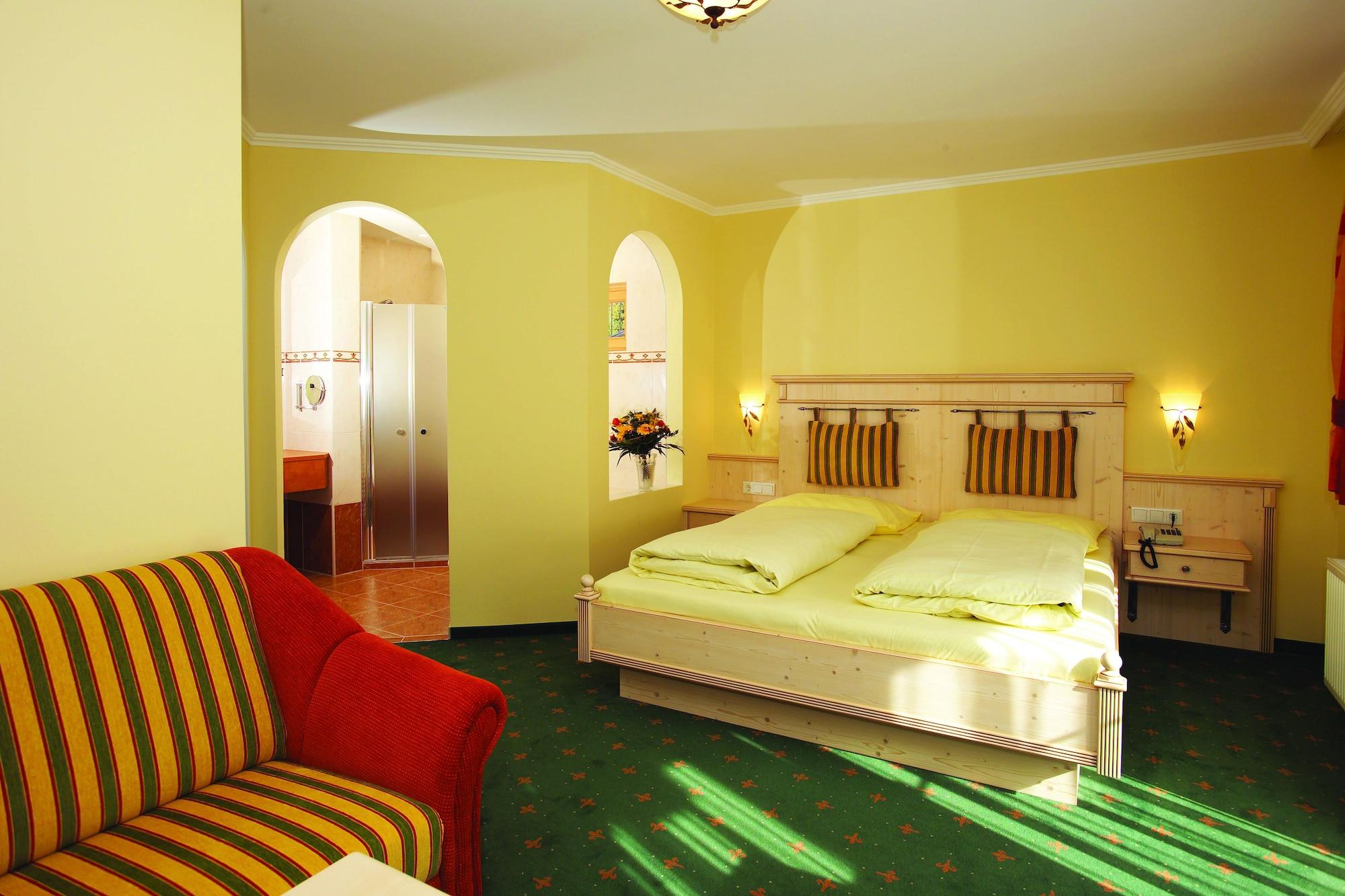 Hotel Vitaloase Zu Den Drei Bruedern Ункен Экстерьер фото