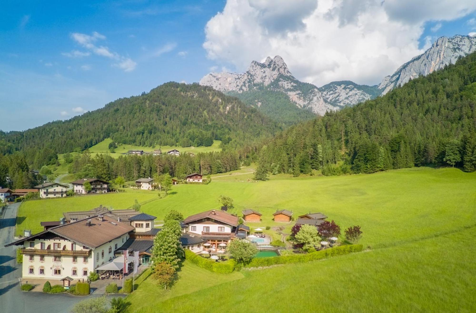 Hotel Vitaloase Zu Den Drei Bruedern Ункен Экстерьер фото