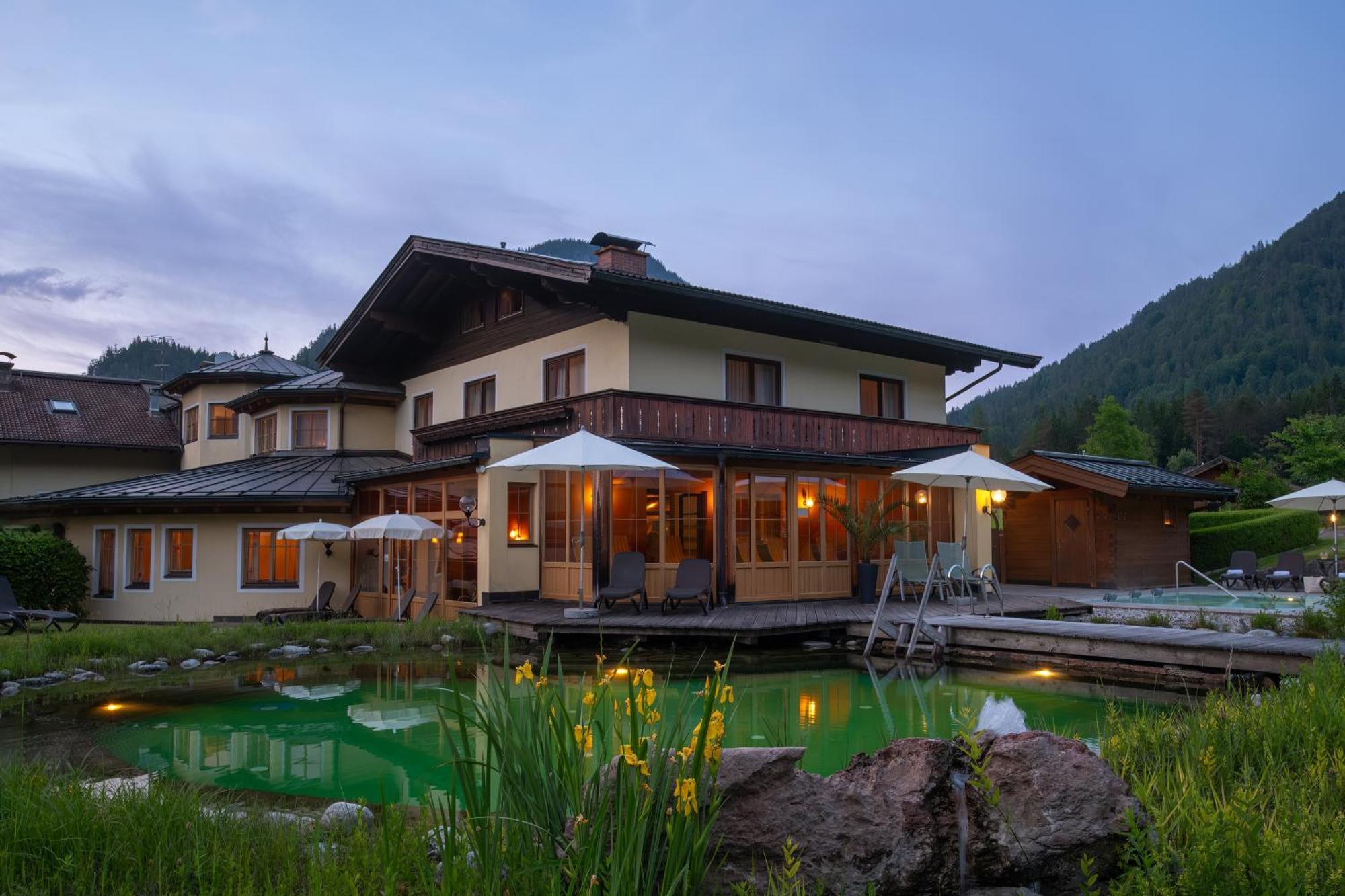 Hotel Vitaloase Zu Den Drei Bruedern Ункен Экстерьер фото
