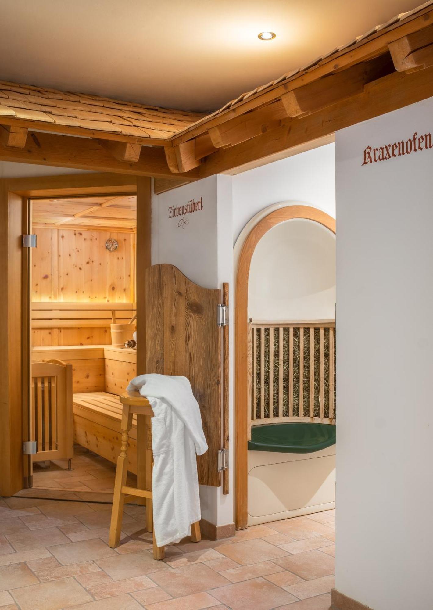 Hotel Vitaloase Zu Den Drei Bruedern Ункен Экстерьер фото